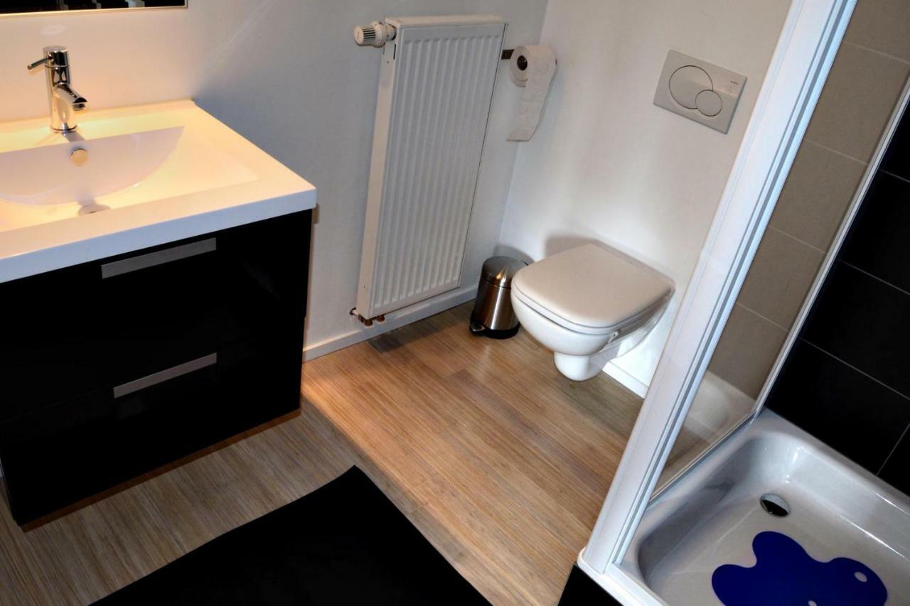 Nena Guesthouse Левен Екстер'єр фото